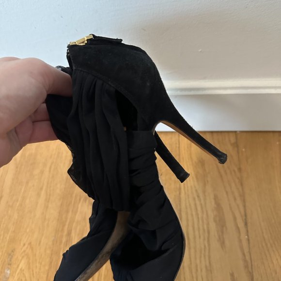 Fendi Mesh Sandals Peep-toe Criss-cross Straps Bow Accent Sz 37 Black Stilettos - Picture 8 of 13